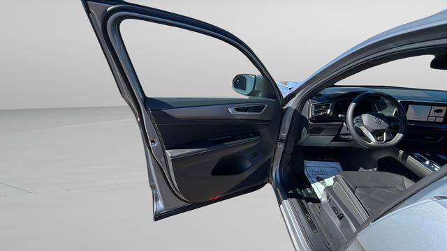 New 2026 Volkswagen Atlas Cross Sport SE AWD/4WD image 9