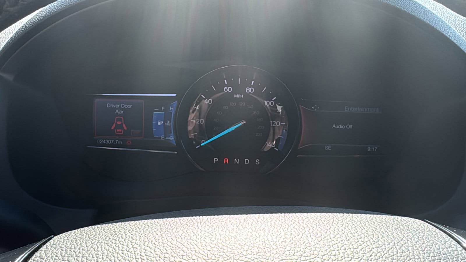 Used 2018 Ford Explorer XLT w/ Equipment Group 202A AWD/4WD image 15