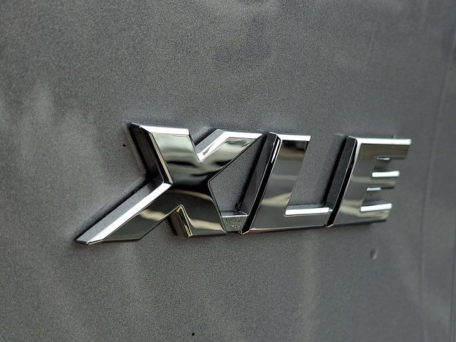 Certified 2025 Toyota RAV4 XLE image 30