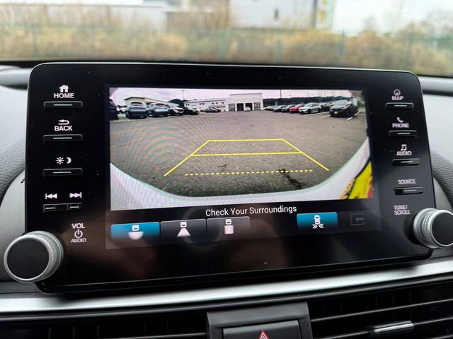 Used 2018 Honda Accord Touring image 29