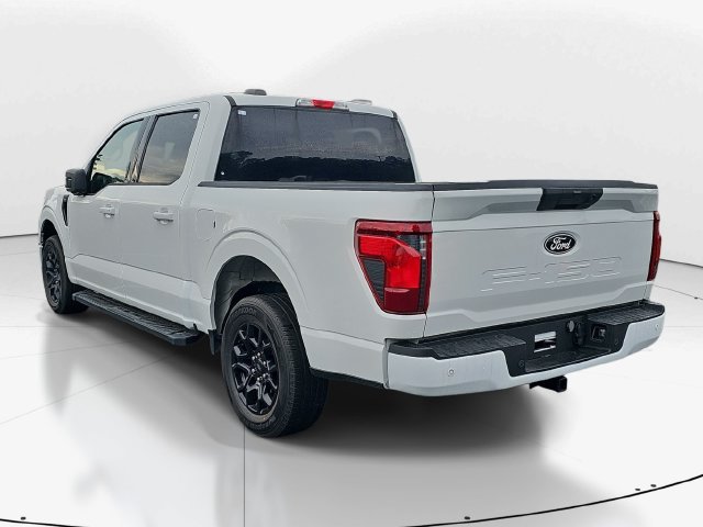 Used 2024 Ford F150 XLT w/ XLT Black Appearance Package RWD image 7