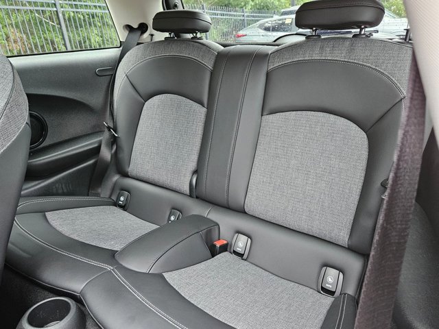 Used 2023 MINI Cooper SE FWD image 19