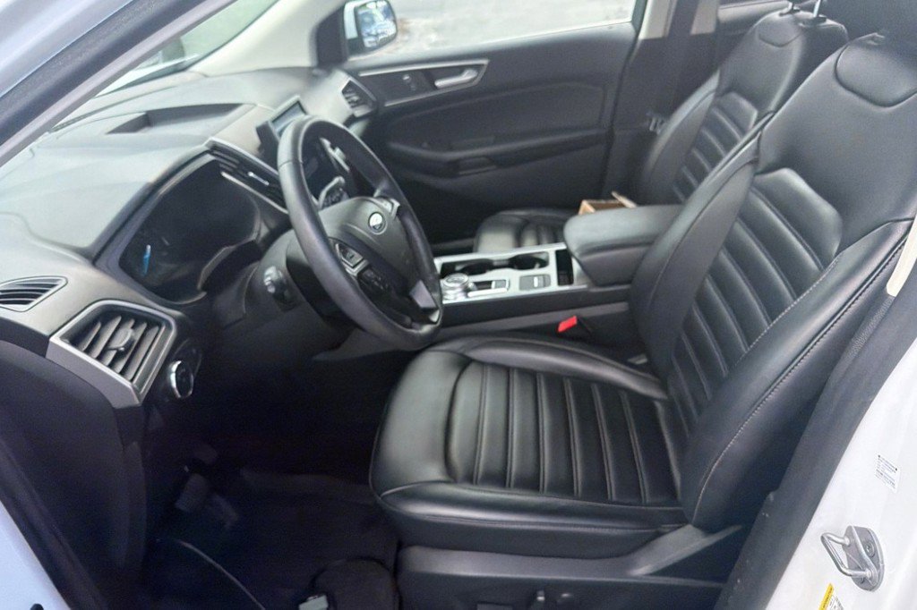 Used 2022 Ford Edge SEL AWD/4WD image 7