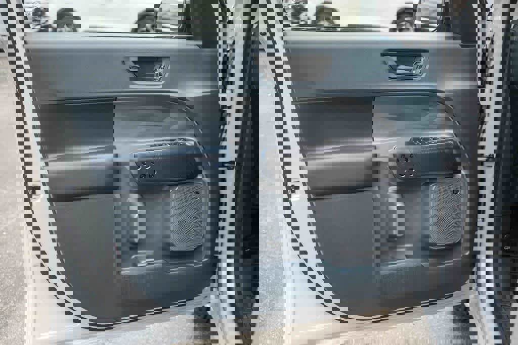 New 2026 Ford Maverick Lobo image 21