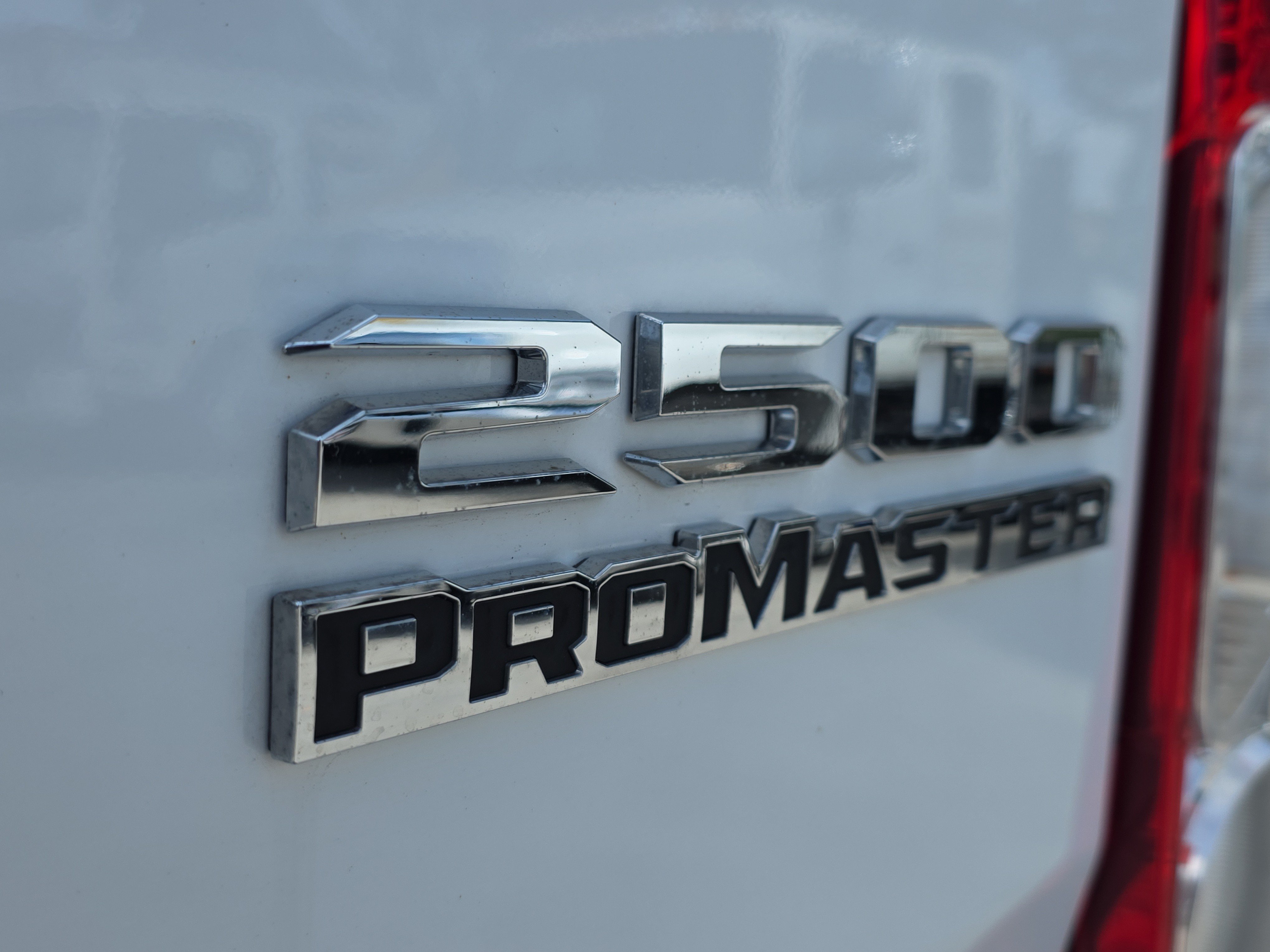 Used 2025 RAM ProMaster 2500 w/ Convenience Group FWD image 10