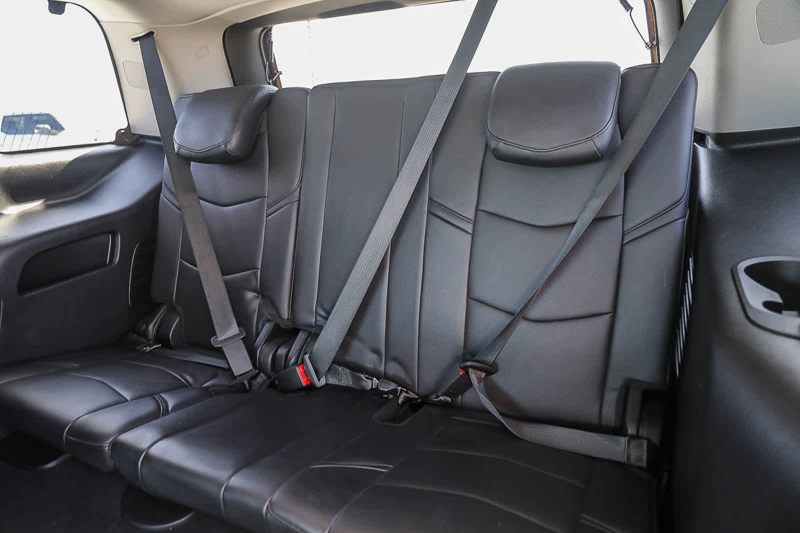 Used 2020 Cadillac Escalade Luxury AWD/4WD image 19