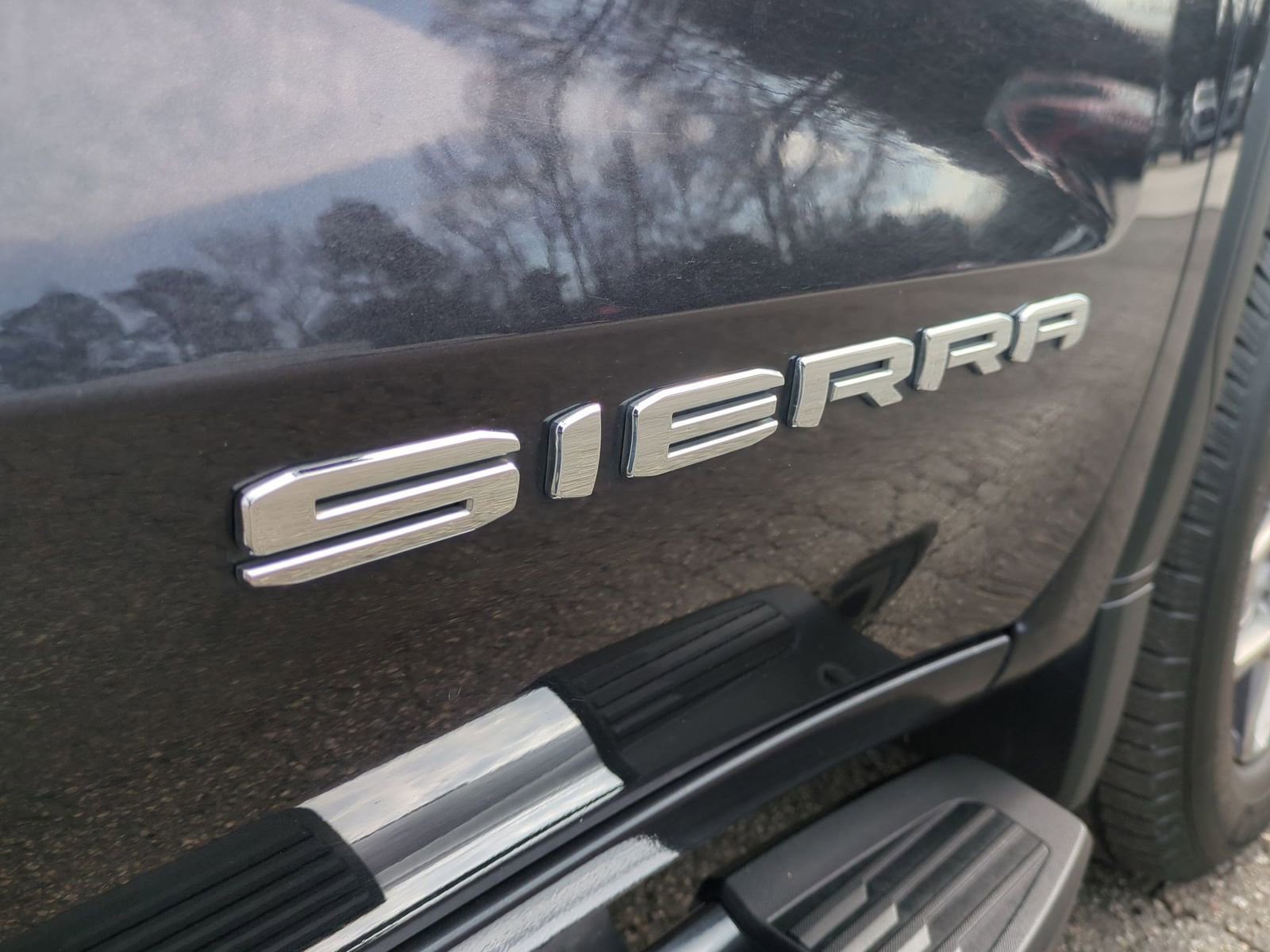 Certified 2023 GMC Sierra 1500 SLT w/ SLT Premium Package image 35