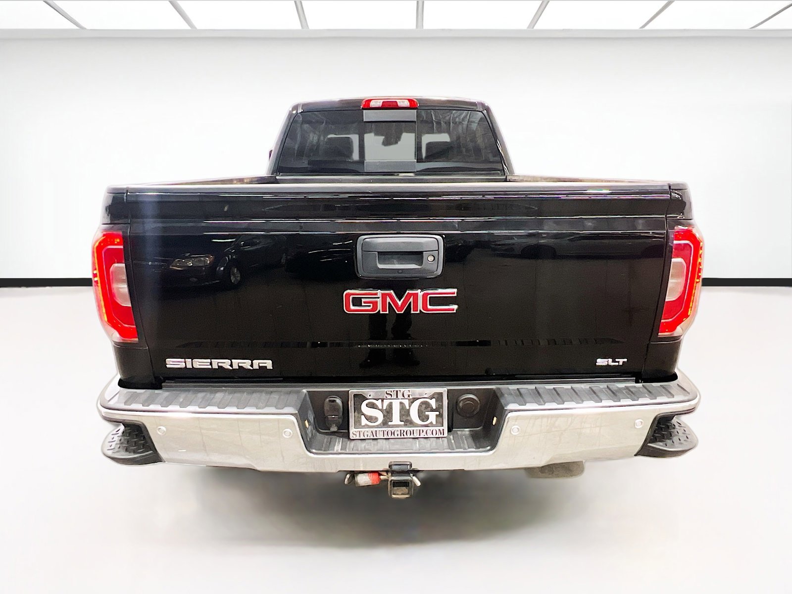 Used 2017 GMC Sierra 1500 SLT w/ SLT Premium Package image 6