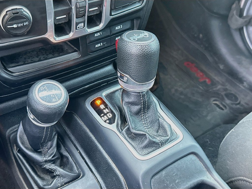 Used 2018 Jeep Wrangler Unlimited Sport S AWD/4WD image 17