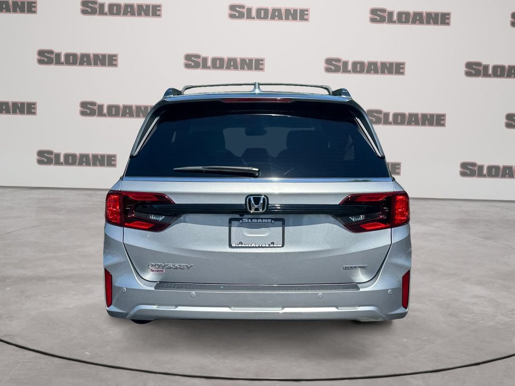 Used 2025 Honda Odyssey Touring image 4