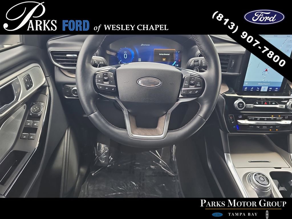 Certified 2021 Ford Explorer Platinum w/ Equipment Group 601A image 12