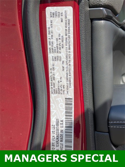 New 2025 Jeep Grand Cherokee L Laredo w/ Luxury Tech Group I image 33