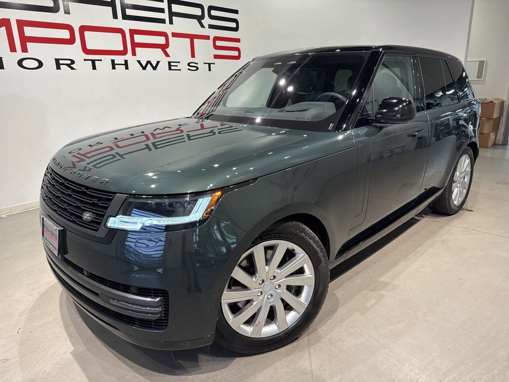 Used 2023 Land Rover Range Rover SE image 2