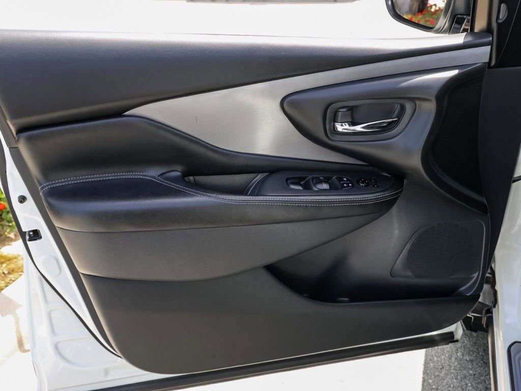 Used 2019 Nissan Murano SV w/ Cargo Package FWD image 23
