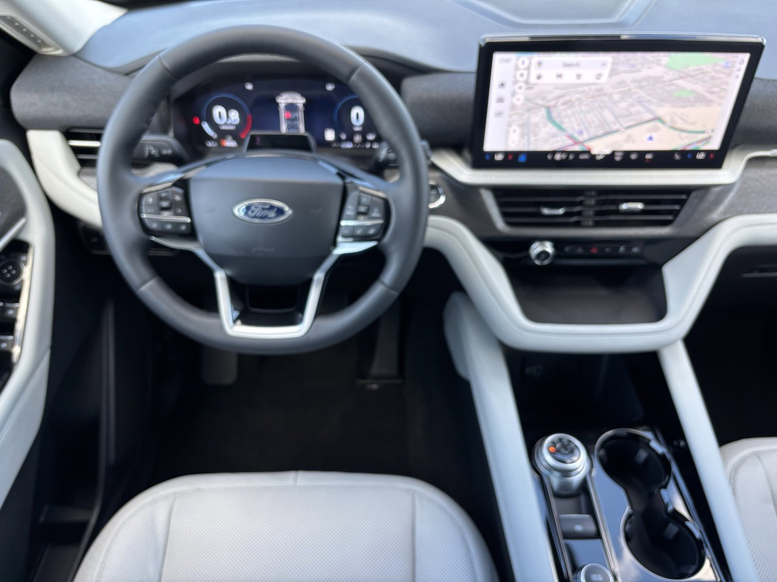 New 2026 Ford Explorer Platinum image 3