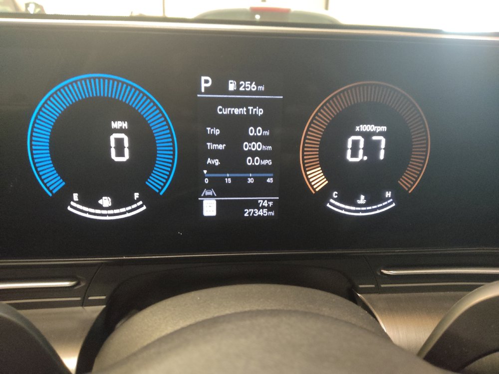Used 2025 Hyundai Kona SEL FWD image 23