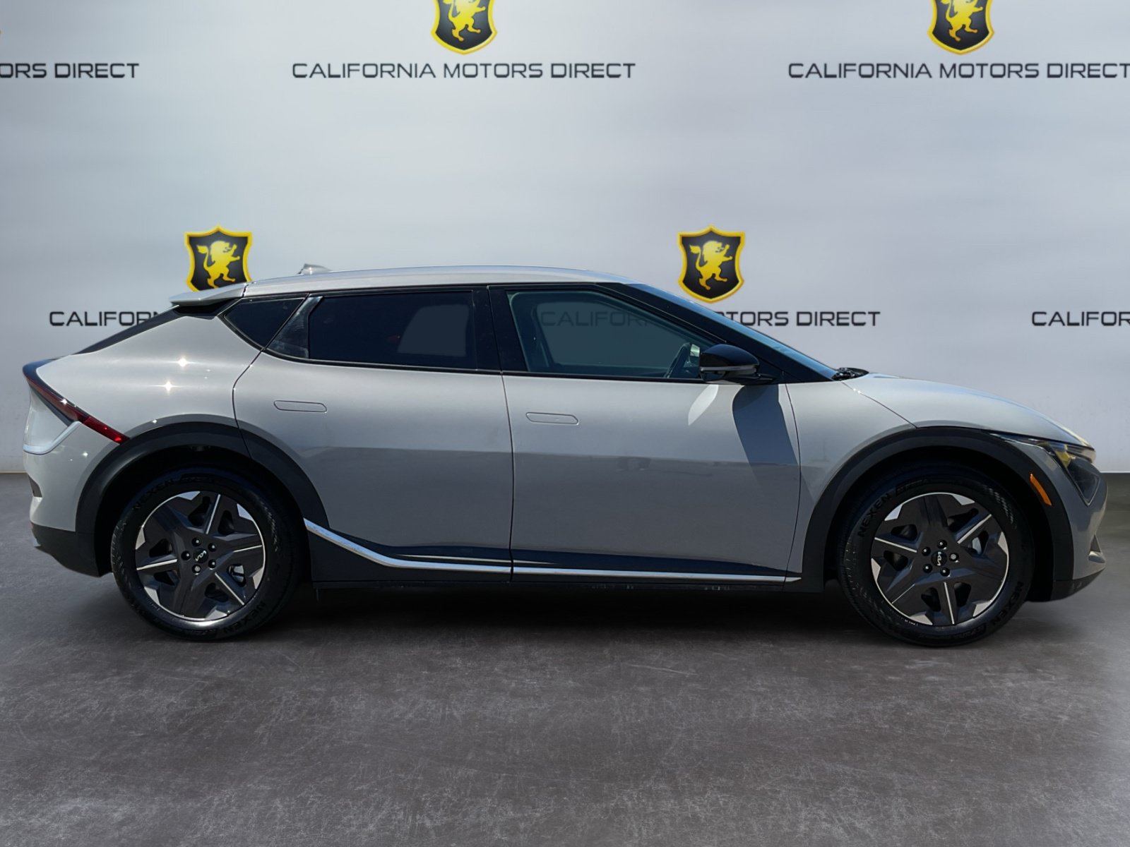 Used 2025 Kia EV6 Light RWD image 4