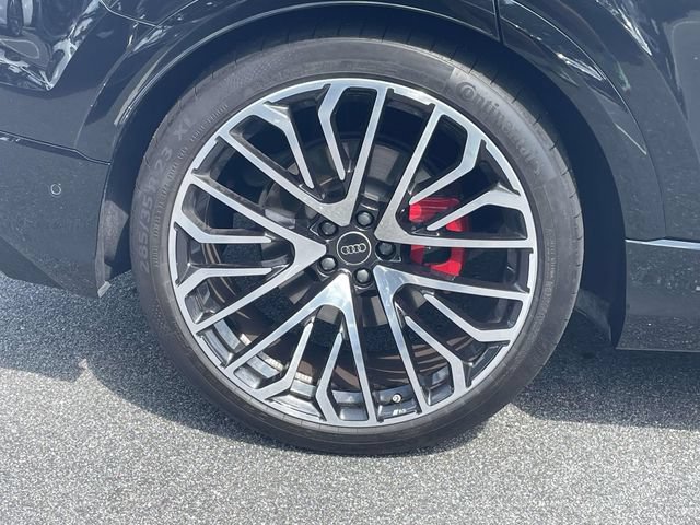 Certified 2025 Audi SQ8 Prestige w/ Prestige Package AWD/4WD image 9