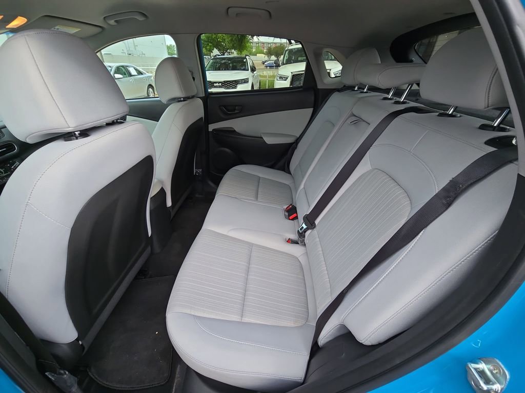 Used 2022 Hyundai Kona SEL image 13