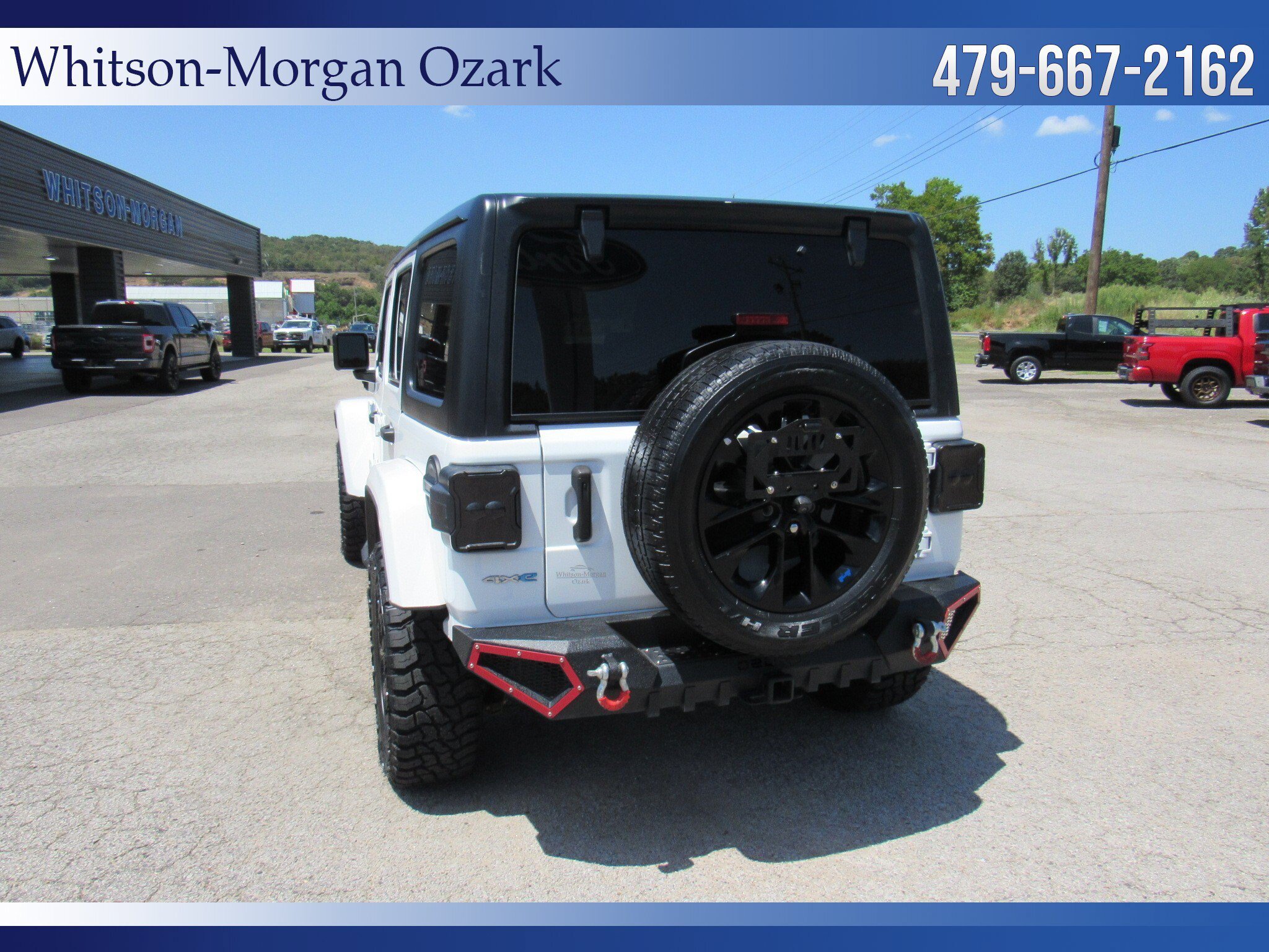 Used 2023 Jeep Wrangler Unlimited Sahara AWD/4WD image 13