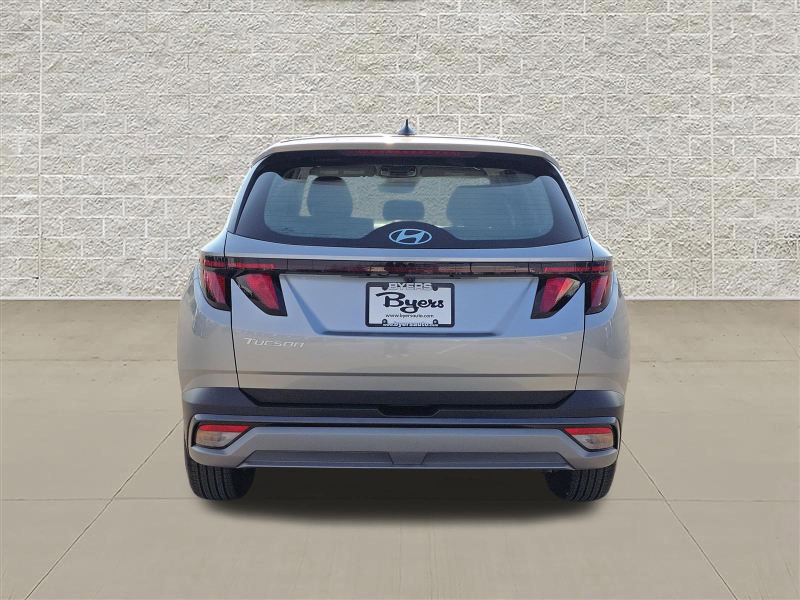 Used 2025 Hyundai Tucson SE image 6