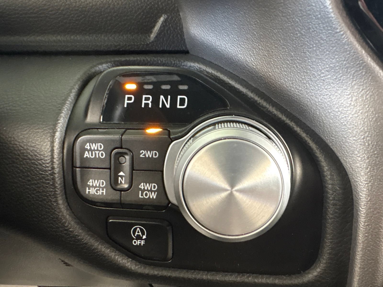 Used 2024 RAM 1500 Laramie AWD/4WD image 28