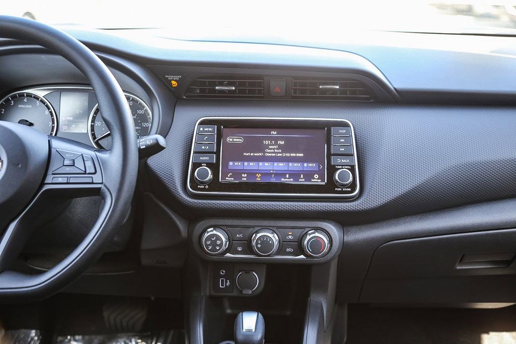 New 2025 Nissan Kicks Play S w/ Interior Electronics Package FWD image 15