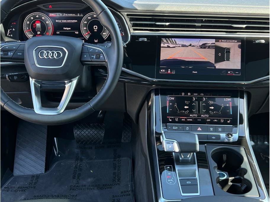 Used 2025 Audi Q7 3.0T Premium Plus AWD/4WD image 12