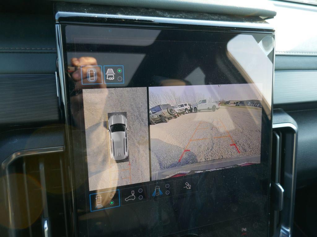 New 2026 GMC Acadia AT4 AWD/4WD image 28