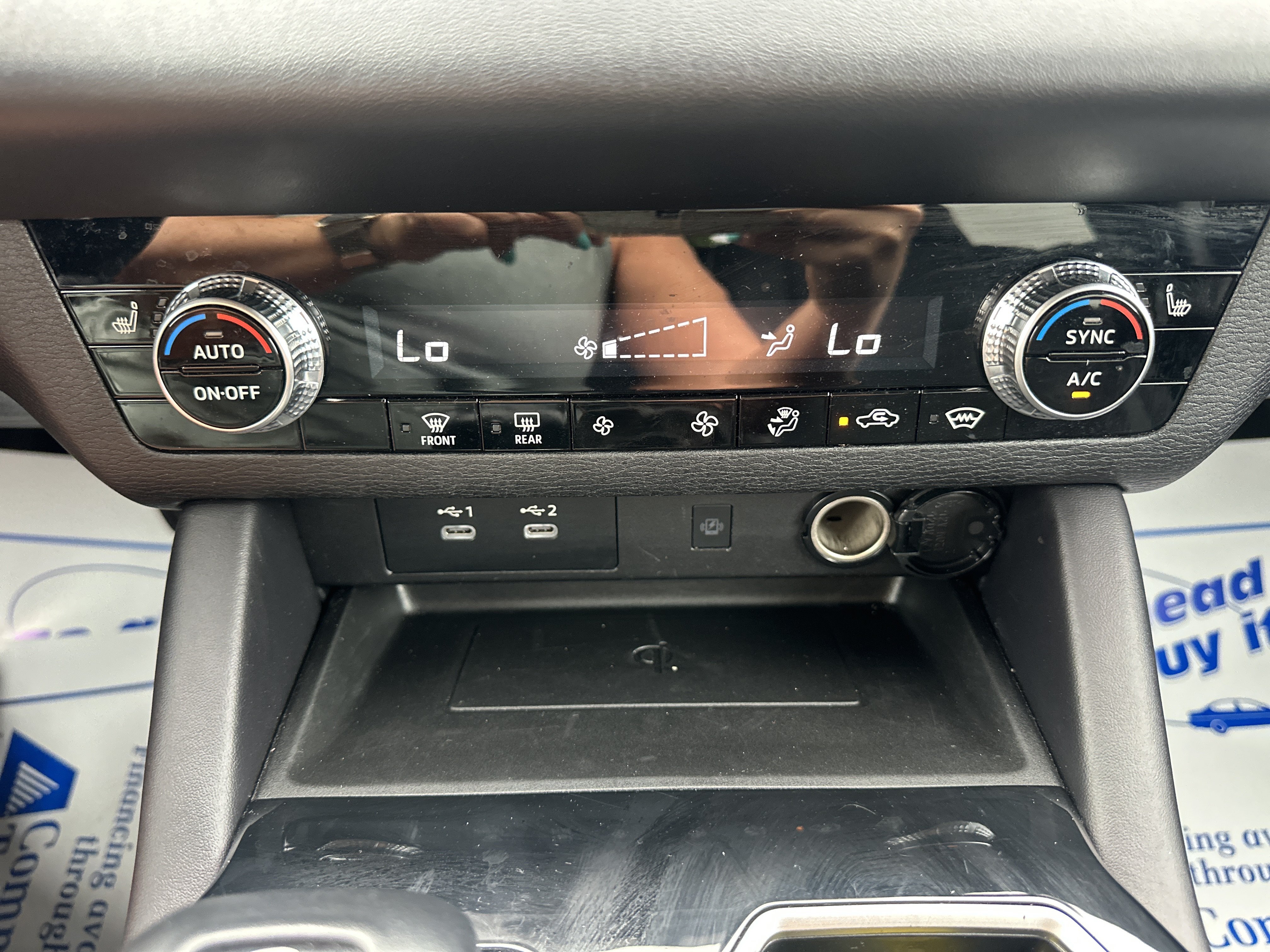 Used 2025 Mitsubishi Outlander SE AWD/4WD image 16