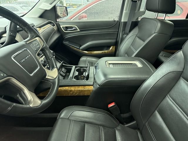 Used 2017 GMC Yukon Denali w/ Open Road Package AWD/4WD image 5