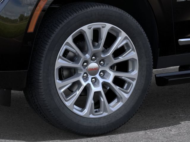 New 2026 GMC Yukon Denali w/ Denali Reserve Package AWD/4WD image 9