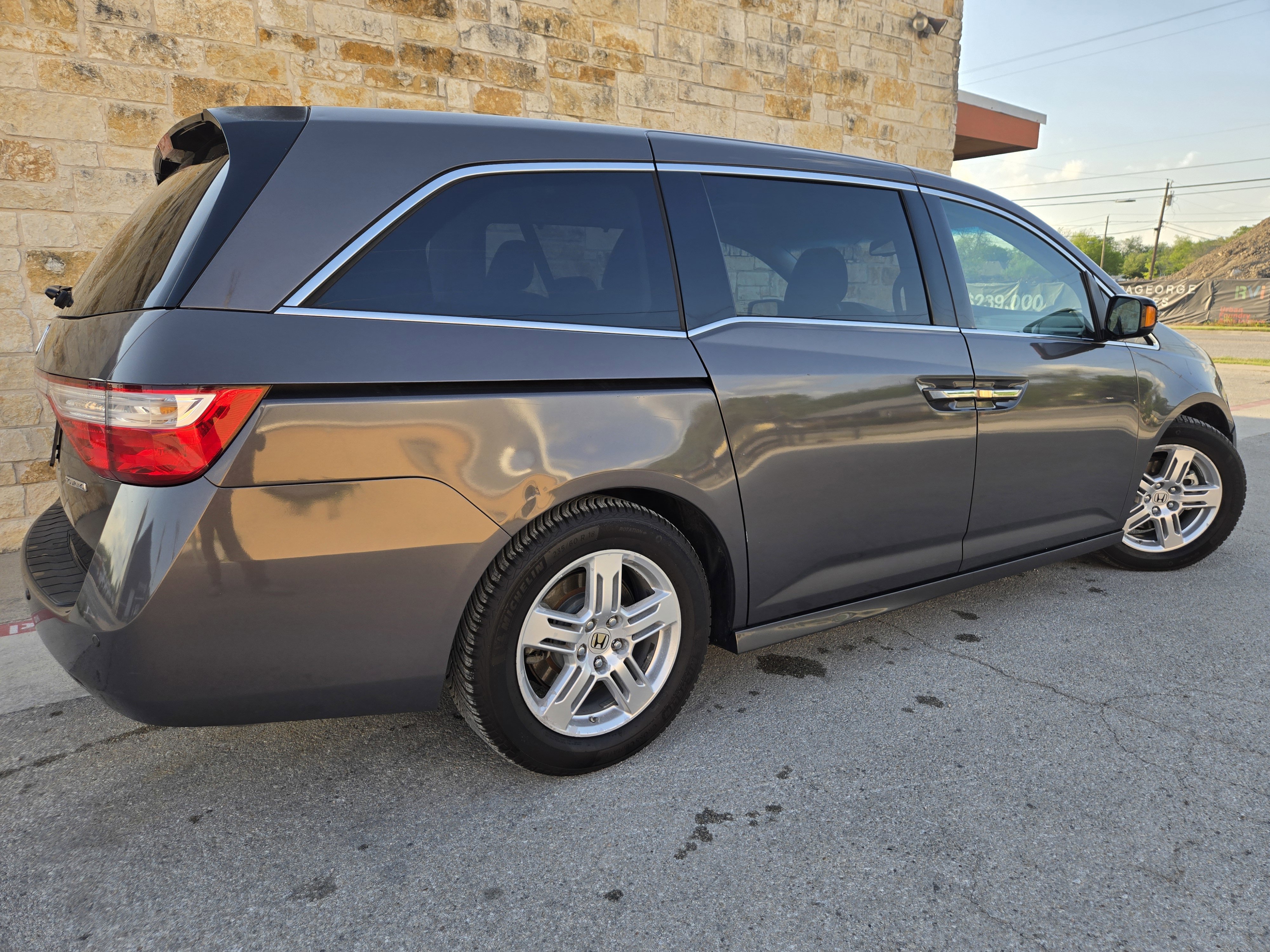 Used 2012 Honda Odyssey Touring image 16