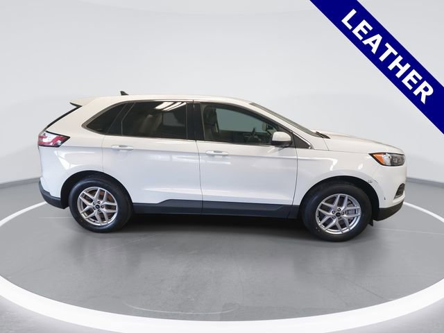 Certified 2024 Ford Edge SEL image 6