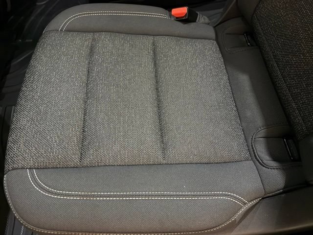 Used 2024 Chevrolet Traverse LT w/ Enhanced Driving Package FWD image 18