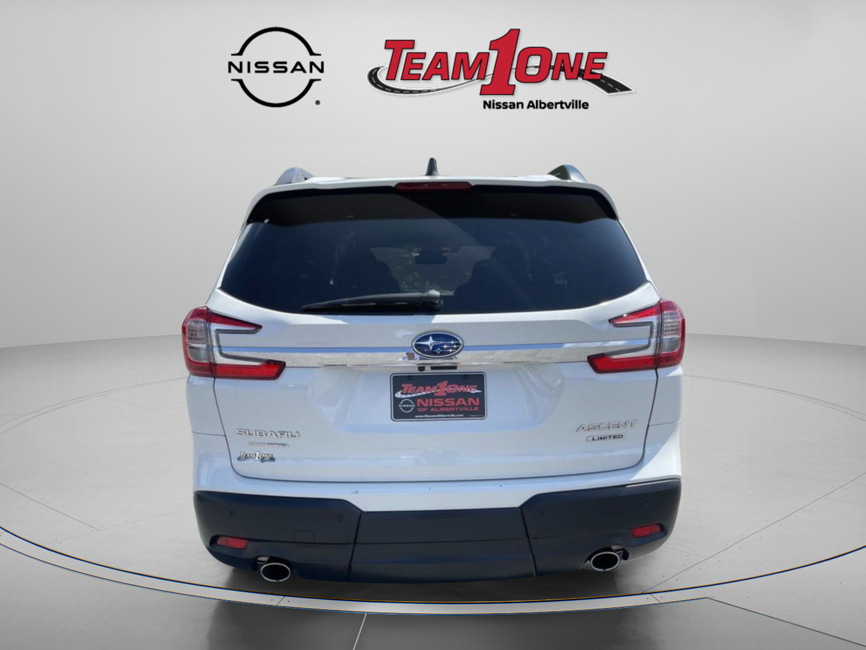 Used 2023 Subaru Ascent Limited AWD/4WD image 7