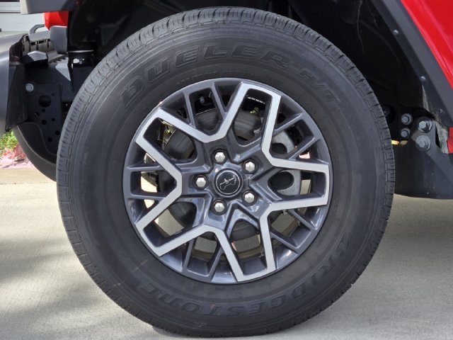 Used 2026 Jeep Wrangler Unlimited Sahara AWD/4WD image 14