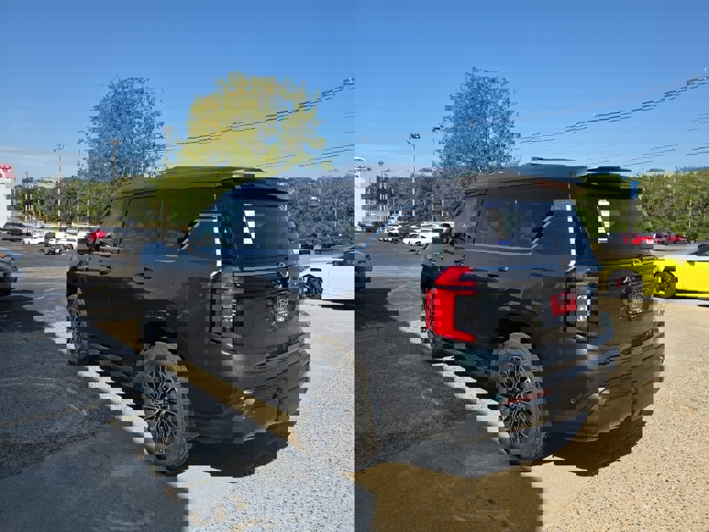 New 2026 Nissan Armada Platinum image 8