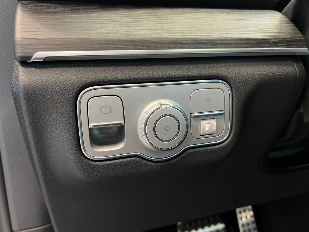 New 2026 Mercedes-Benz GLS 450 4MATIC image 13