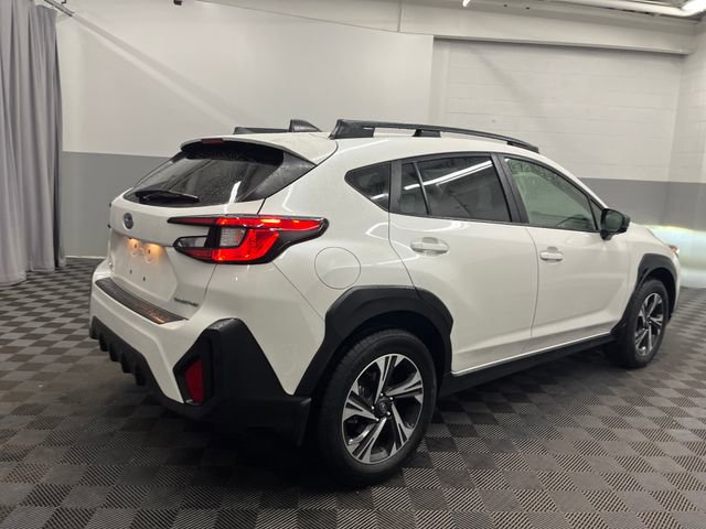 Used 2024 Subaru Crosstrek 2.0i Premium image 4