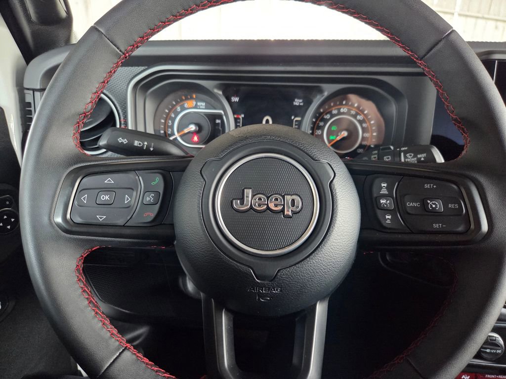 Used 2025 Jeep Wrangler Unlimited Rubicon image 8