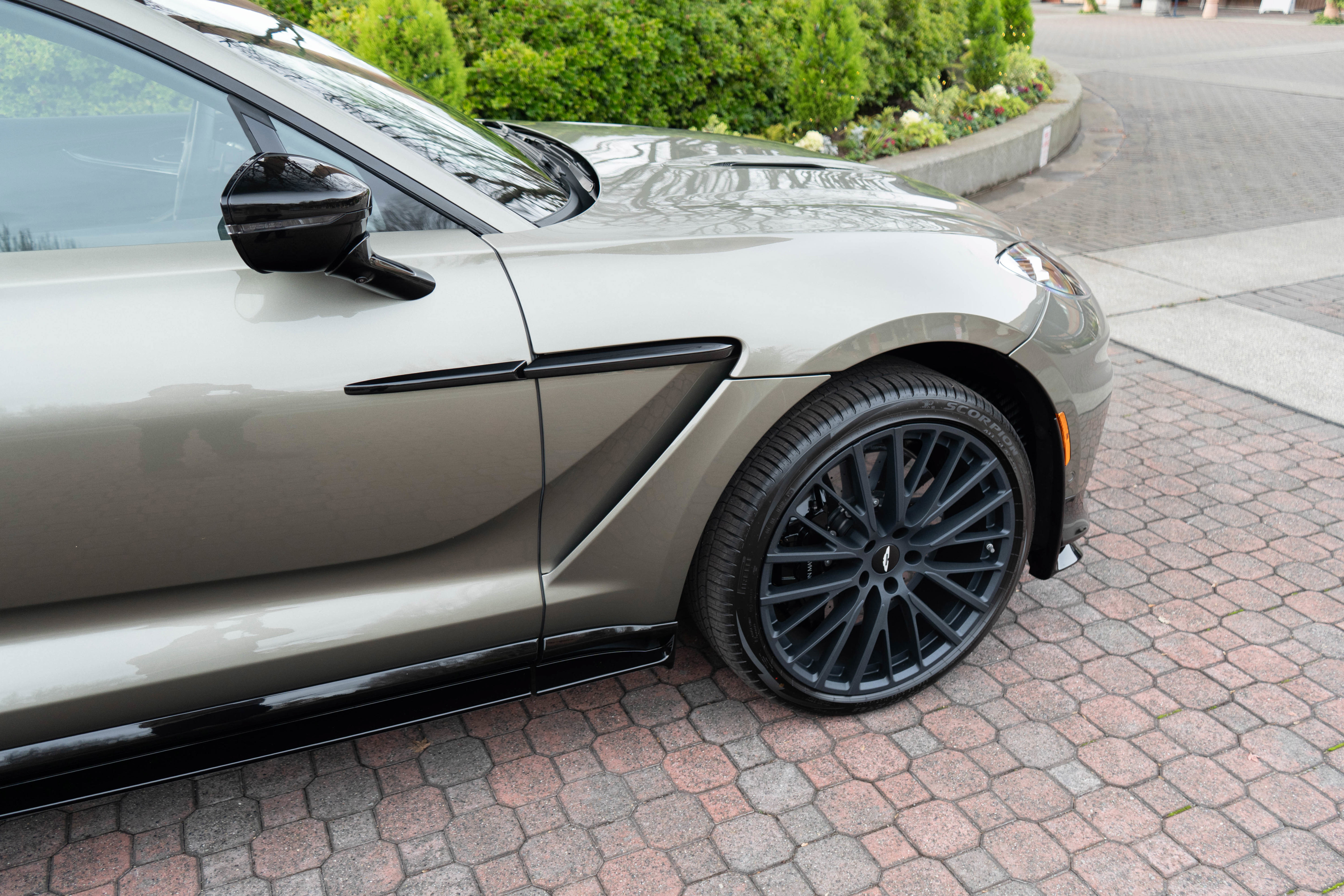 New 2026 Aston Martin DBX 707 AWD/4WD image 8