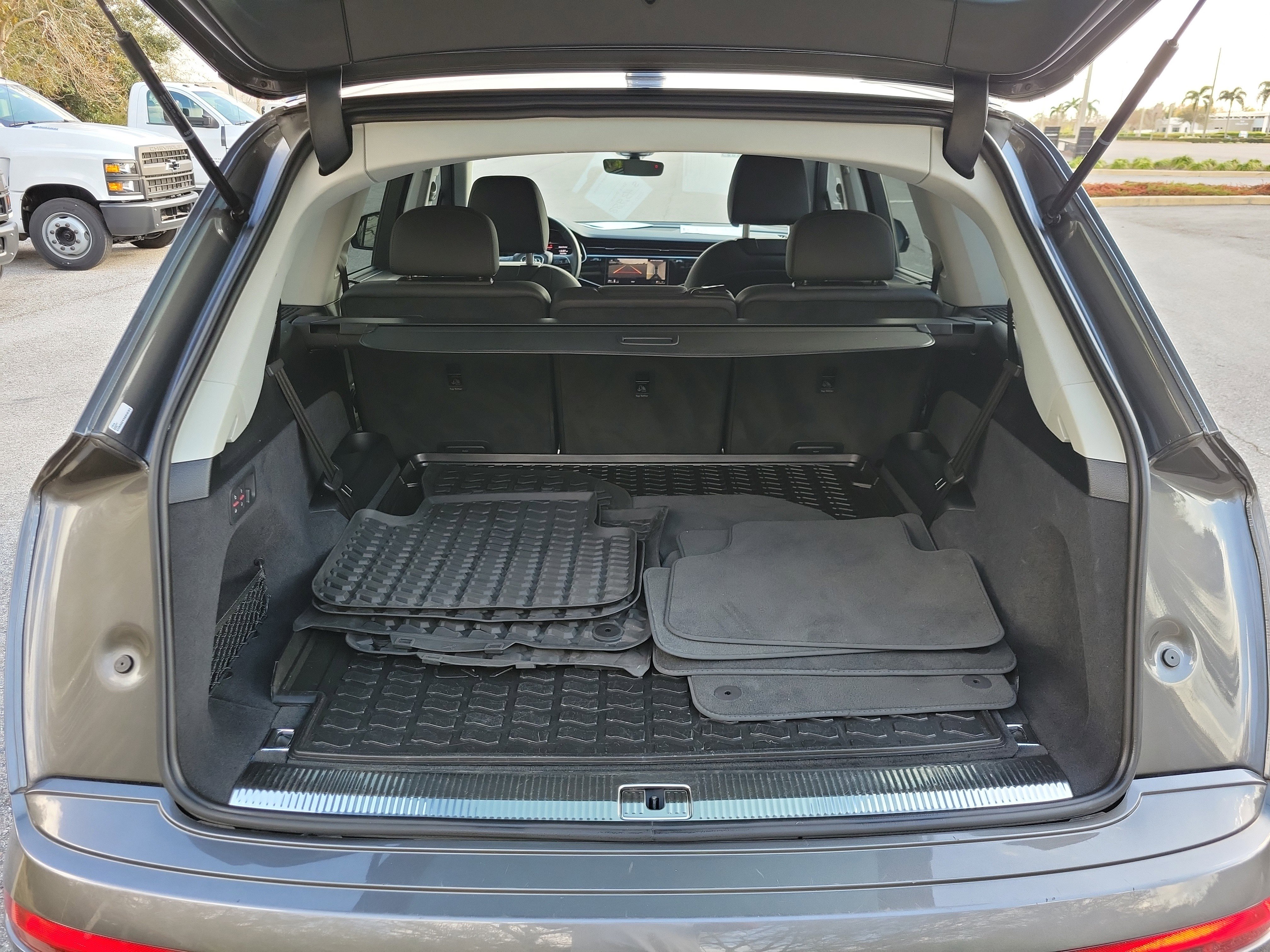 Used 2023 Audi Q7 3.0T Premium Plus w/ Premium Plus Package image 11