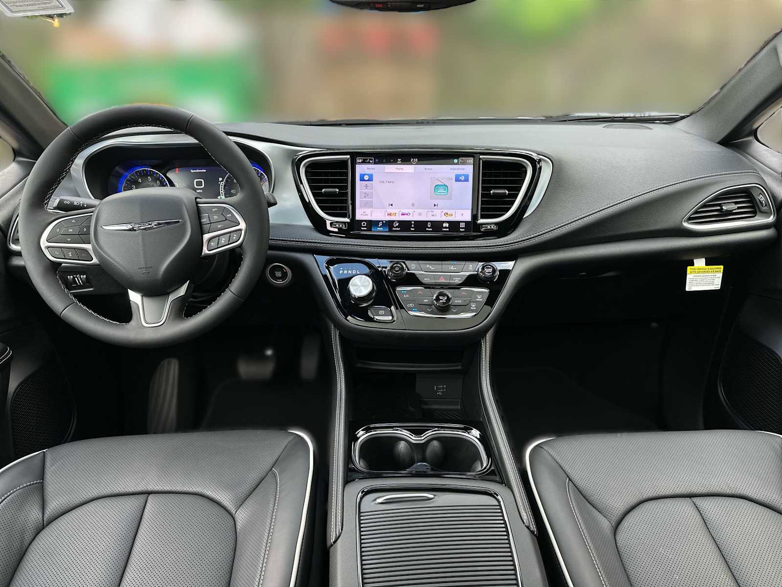 New 2026 Chrysler Pacifica Limited w/ Trailer Tow Group image 11