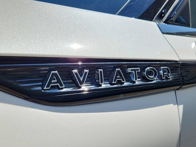 New 2025 Lincoln Aviator Black Label w/ Black Label Special Edition AWD/4WD image 13