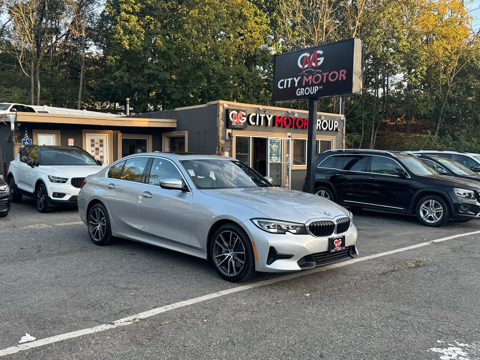 Used 2019 BMW 330i xDrive Sedan image 1