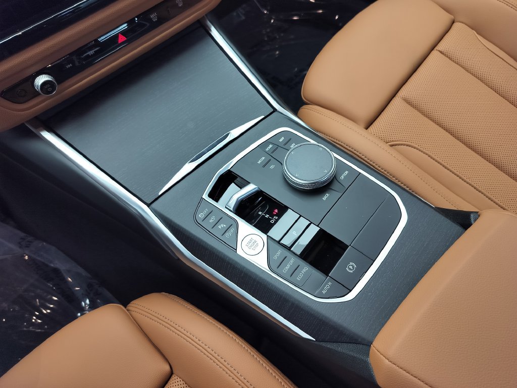 New 2026 BMW 330i Sedan w/ Premium Package RWD image 19