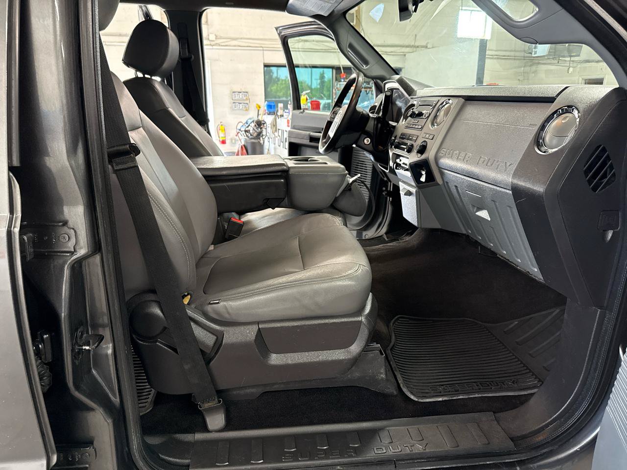 Used 2015 Ford F350 XLT w/ XLT Value Package AWD/4WD image 46