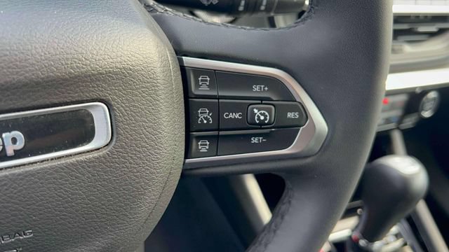 Used 2023 Jeep Compass High Altitude AWD/4WD image 13