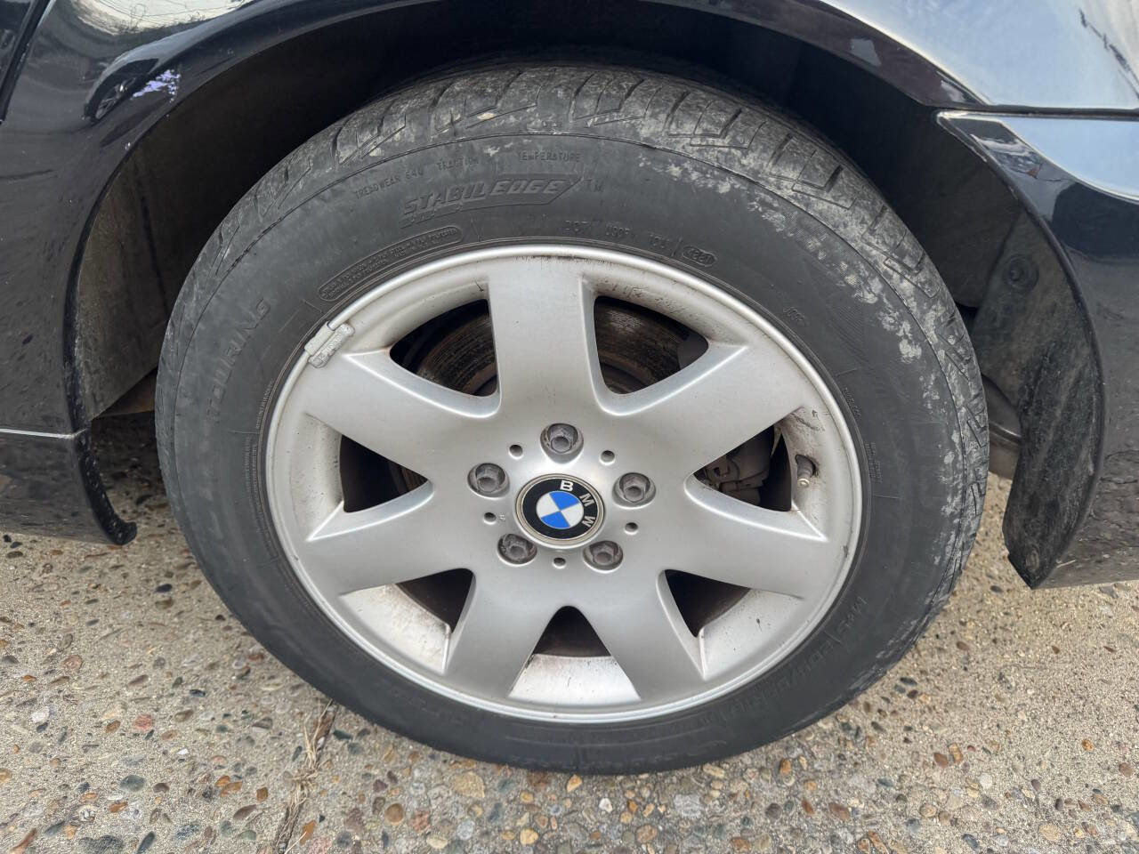 Used 2005 BMW 325i Sedan image 13